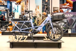 O2feel Buzz : un vélo cargo électrique compact et malin pour 2025