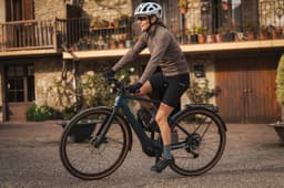 Gravel électrique Megamo Lande : triple batterie et Bosch SX pour un vélo à l'autonomie record