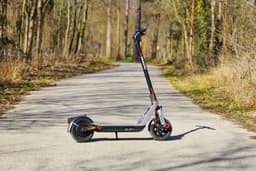 Ninebot E3 Pro E : on a testé la nouvelle trottinette électrique légère de Segway