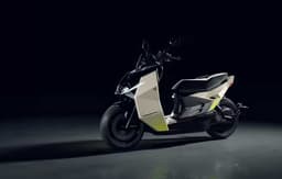 Voici le premier scooter électrique Ultraviolette… et il risque de faire mal à la concurrence !